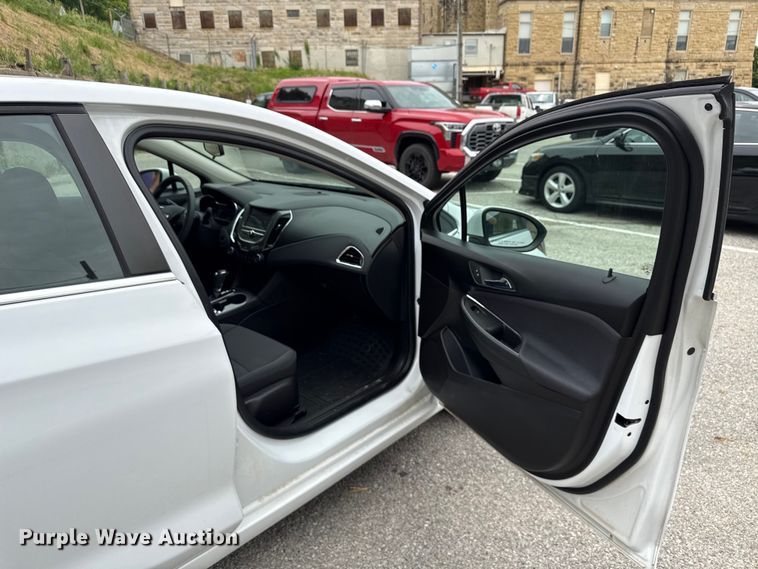 image for item ND9480 2018 Chevrolet Cruze 