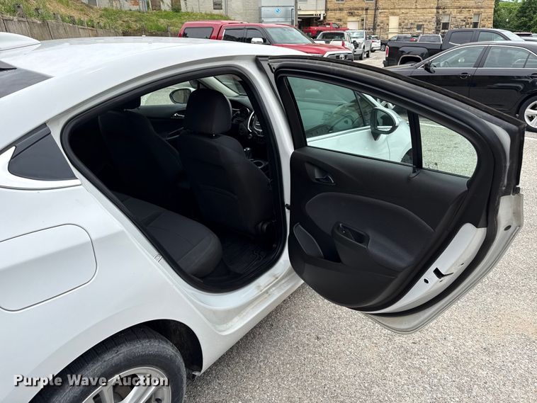 image for item ND9480 2018 Chevrolet Cruze 