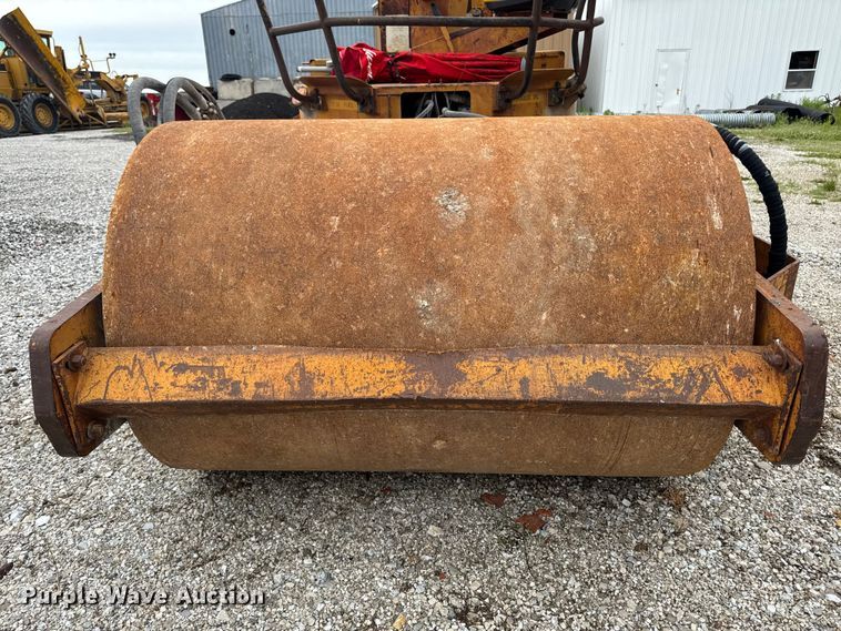 image for item OE9590 1980 Ingersoll-Rand SP48-DD single drum vibratory roller