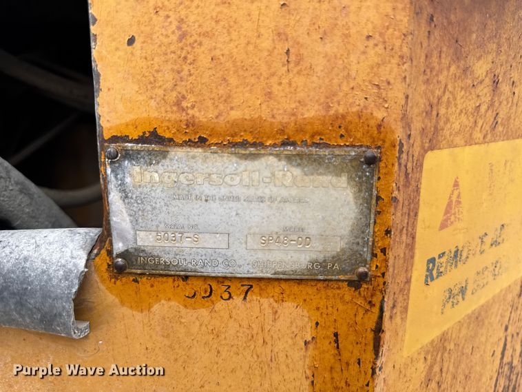 image for item OE9590 1980 Ingersoll-Rand SP48-DD single drum vibratory roller
