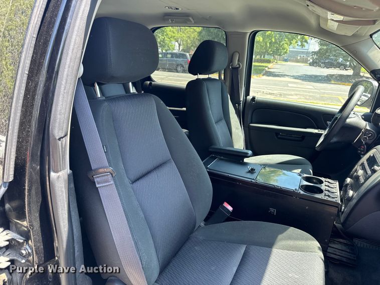 image for item OE9598 2013 Chevrolet Tahoe Police  SUV