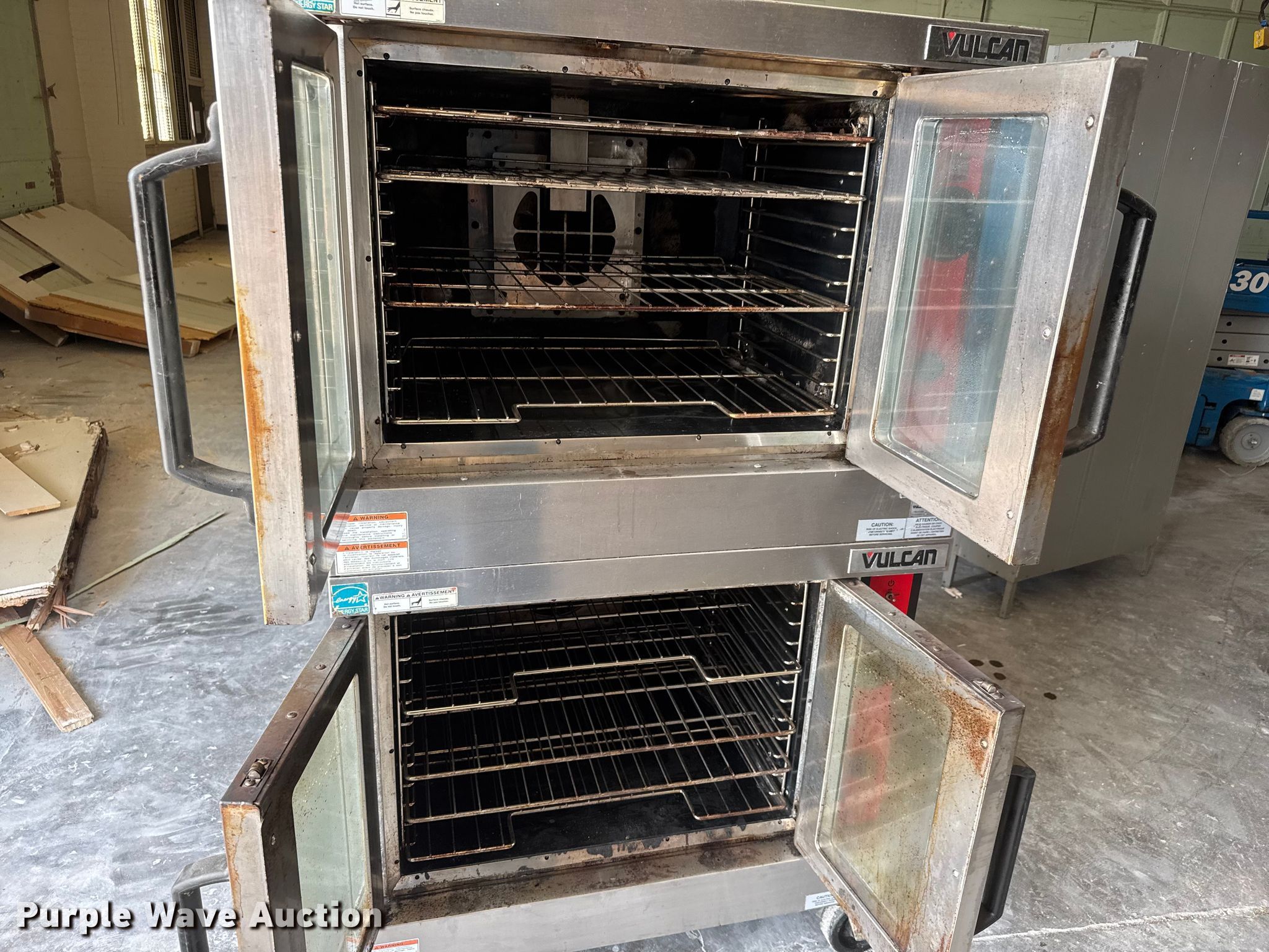 2) Vulcan VC4GD-11D1 ovens in Hutchinson, KS | Item NA9306 for