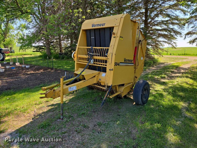 image for item DP8927 1988 Vermeer 504I round baler