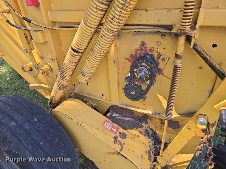 image for item DP8927 1988 Vermeer 504I round baler