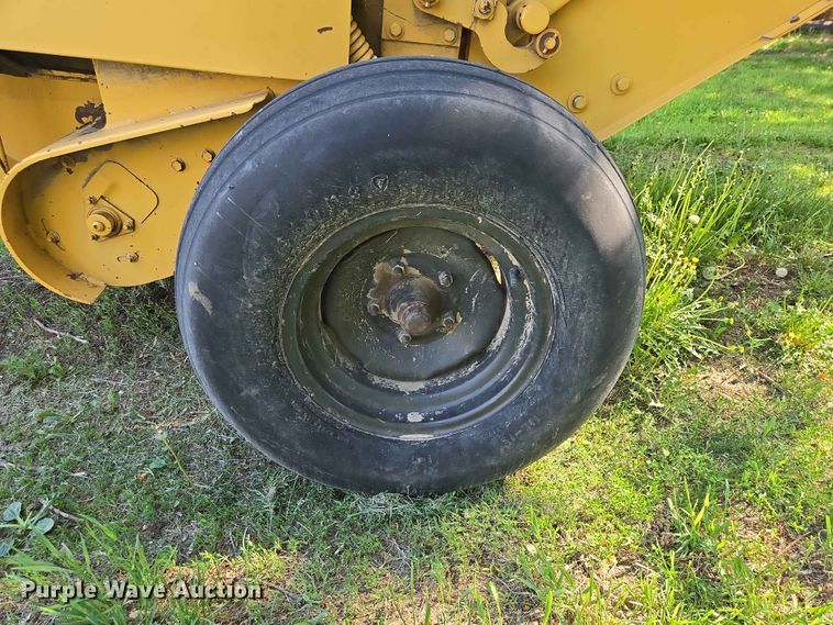 image for item DP8927 1988 Vermeer 504I round baler