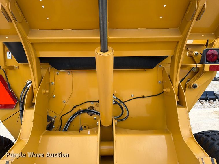 image for item DQ7767 2018 Vermeer BPX9000 bale processor