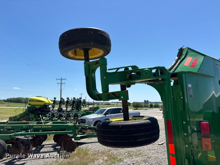 image for item DV4325 2023 John Deere FC20M batwing rotary mower