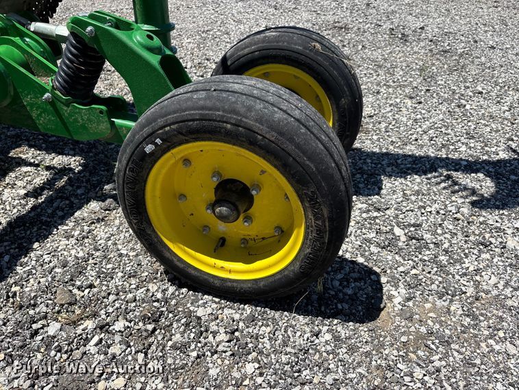 image for item DV4325 2023 John Deere FC20M batwing rotary mower