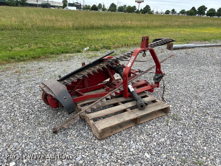 image for item DV4366 Case IH 1300 sickle mower