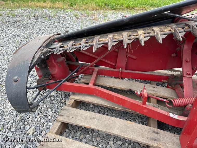 image for item DV4366 Case IH 1300 sickle mower