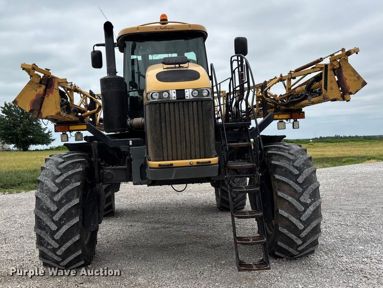 image for item DV4372 Rogator RG 1100B sprayer