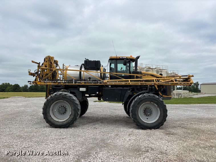 image for item DV4372 Rogator RG 1100B sprayer