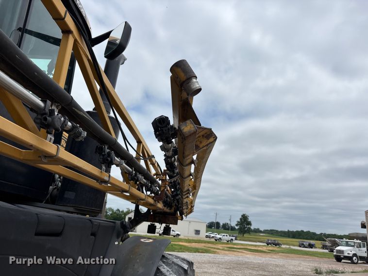 image for item DV4372 Rogator RG 1100B sprayer