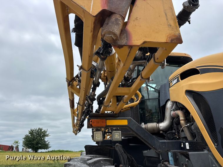 image for item DV4372 Rogator RG 1100B sprayer