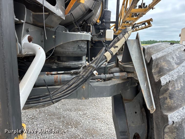 image for item DV4372 Rogator RG 1100B sprayer