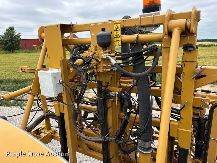 image for item DV4372 Rogator RG 1100B sprayer