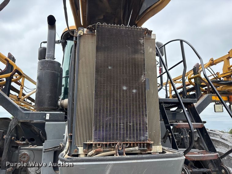 image for item DV4372 Rogator RG 1100B sprayer