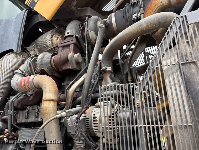 image for item DV4372 Rogator RG 1100B sprayer