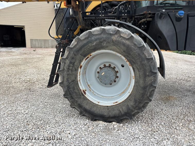 image for item DV4372 Rogator RG 1100B sprayer