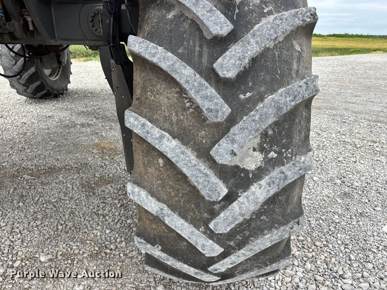 image for item DV4372 Rogator RG 1100B sprayer