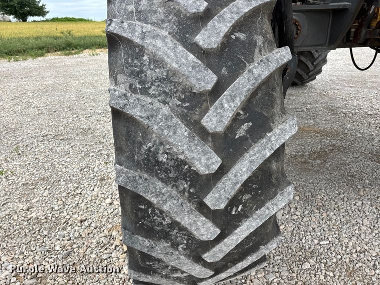 image for item DV4372 Rogator RG 1100B sprayer