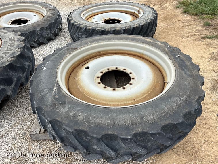 image for item DV4372 Rogator RG 1100B sprayer