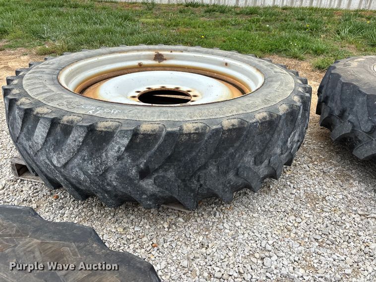 image for item DV4372 Rogator RG 1100B sprayer