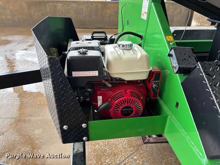 image for item DV4375 2012 J&M Mfg. SpeedTender 375ST seed tender