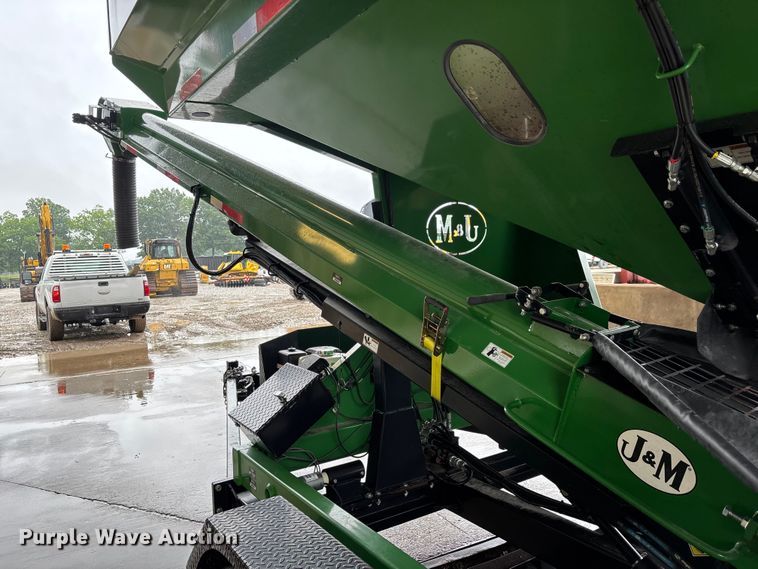 image for item DV4375 2012 J&M Mfg. SpeedTender 375ST seed tender