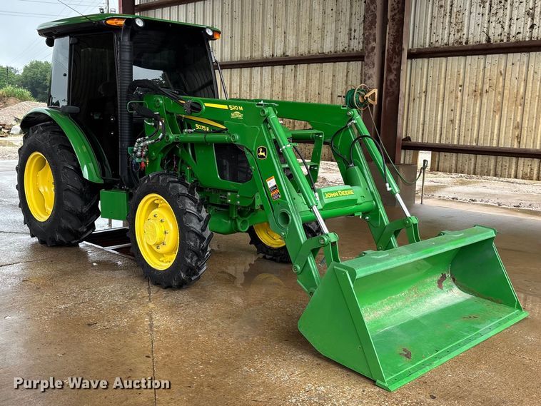 image for item DV4376 2021 John Deere 5075E MFWD tractor