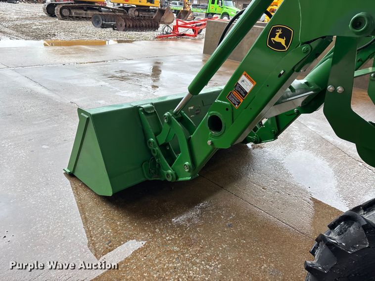 image for item DV4376 2021 John Deere 5075E MFWD tractor