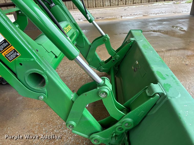 image for item DV4376 2021 John Deere 5075E MFWD tractor