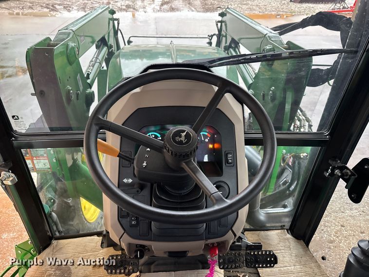 image for item DV4376 2021 John Deere 5075E MFWD tractor