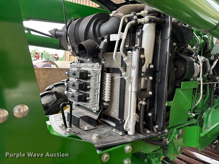 image for item DV4376 2021 John Deere 5075E MFWD tractor