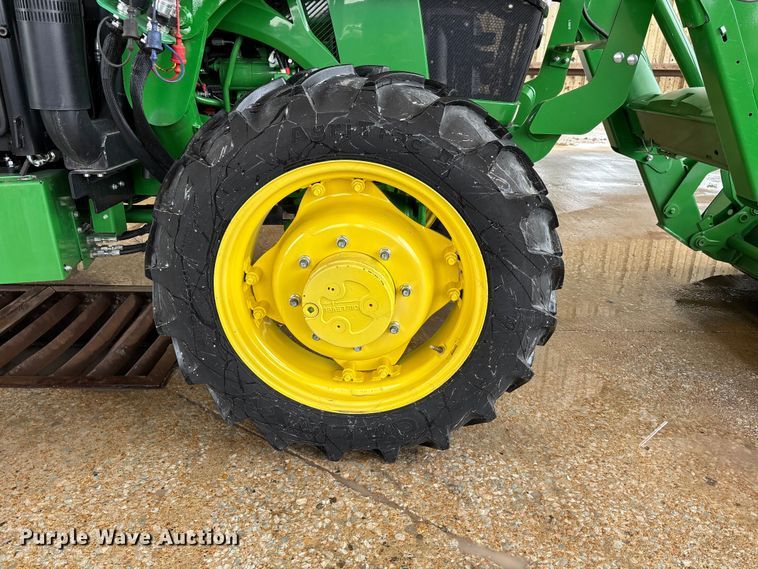 image for item DV4376 2021 John Deere 5075E MFWD tractor