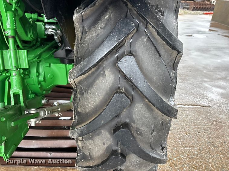 image for item DV4376 2021 John Deere 5075E MFWD tractor