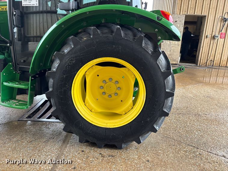 image for item DV4376 2021 John Deere 5075E MFWD tractor