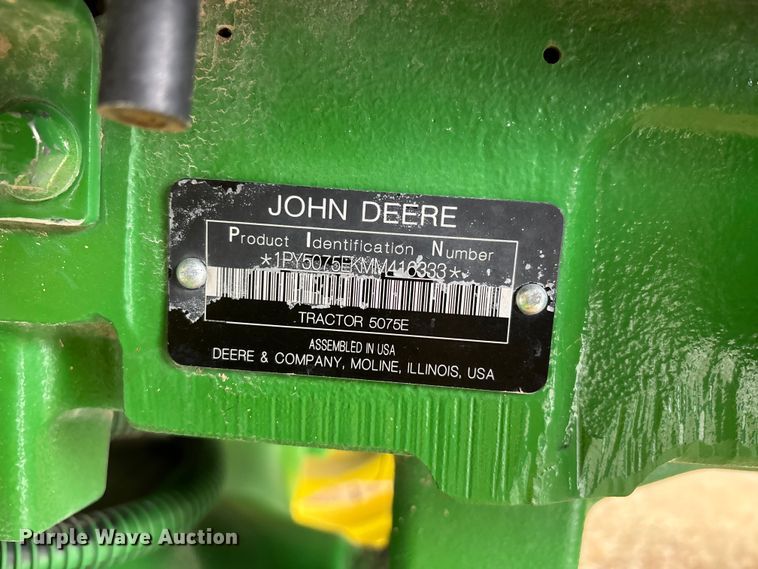 image for item DV4376 2021 John Deere 5075E MFWD tractor