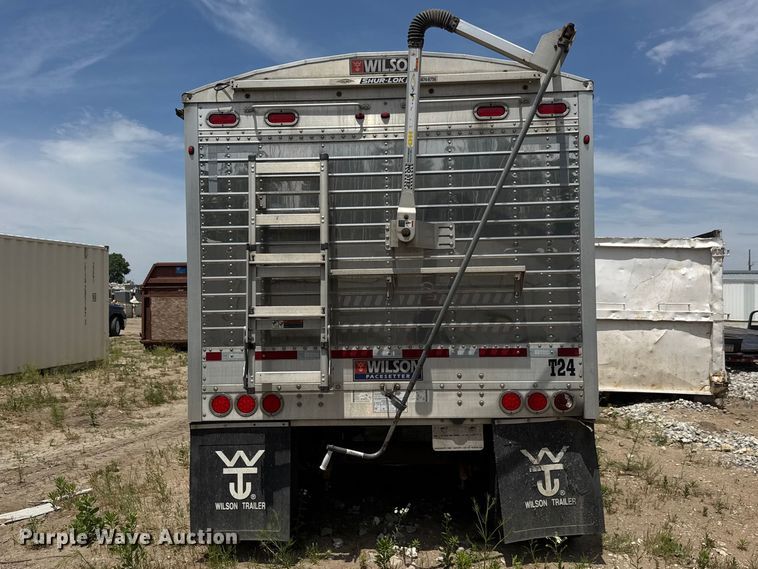 image for item DW6768 2019 Wilson DWH-650 Pacesetter grain trailer