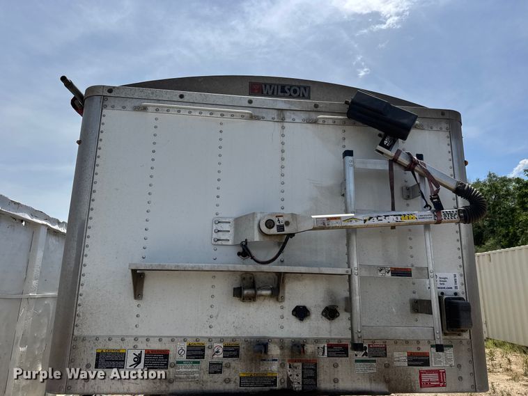image for item DW6768 2019 Wilson DWH-650 Pacesetter grain trailer