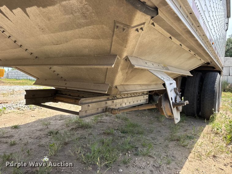 image for item DW6768 2019 Wilson DWH-650 Pacesetter grain trailer