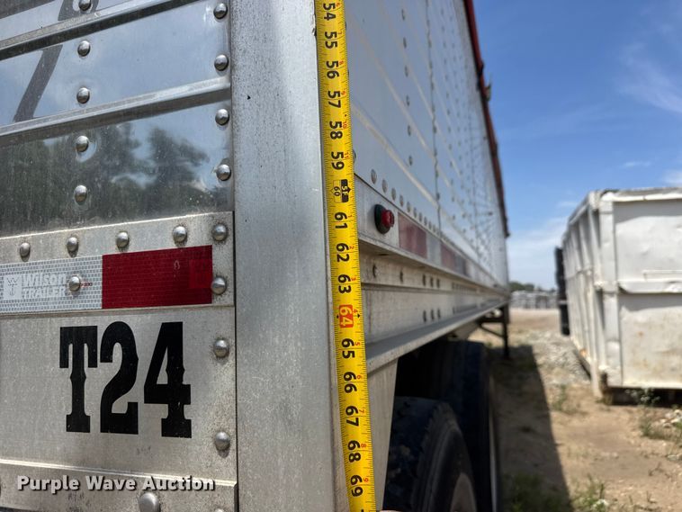 image for item DW6768 2019 Wilson DWH-650 Pacesetter grain trailer