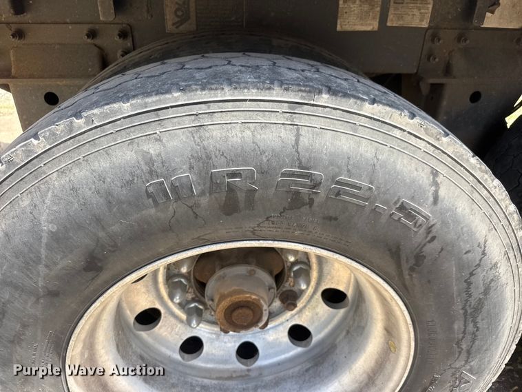 image for item DW6768 2019 Wilson DWH-650 Pacesetter grain trailer