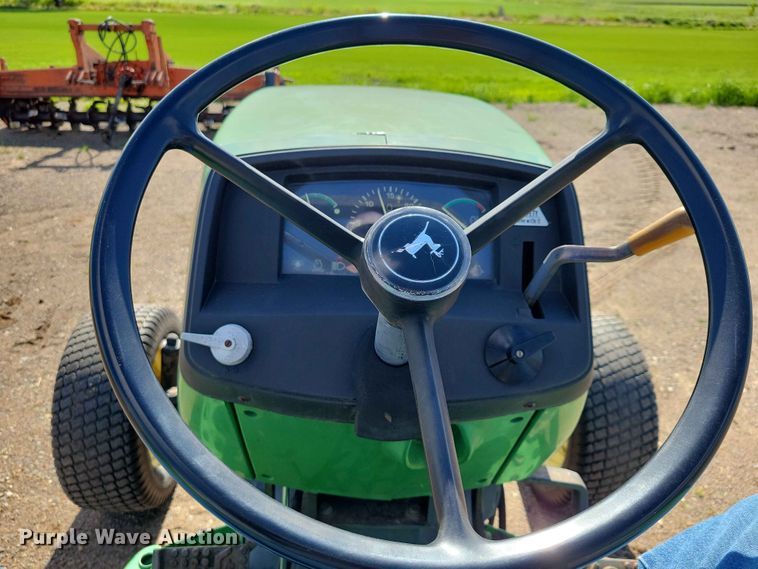 image for item DZ7151 2001 John Deere  5210 tractor