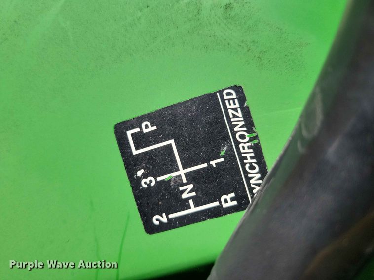 image for item DZ7151 2001 John Deere  5210 tractor