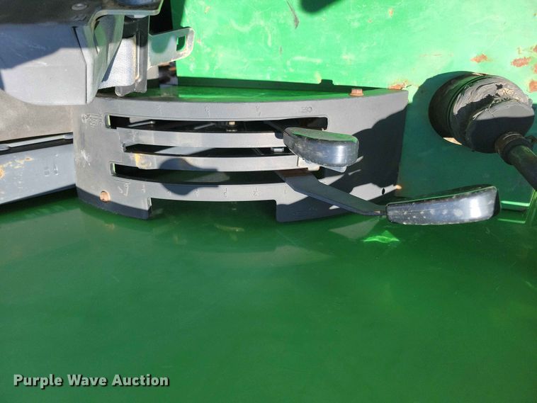 image for item DZ7151 2001 John Deere  5210 tractor