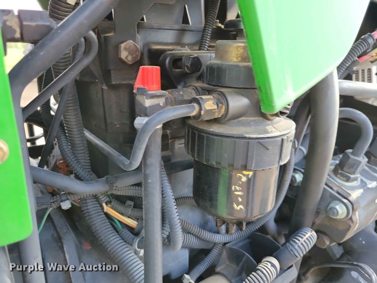 image for item DZ7151 2001 John Deere  5210 tractor