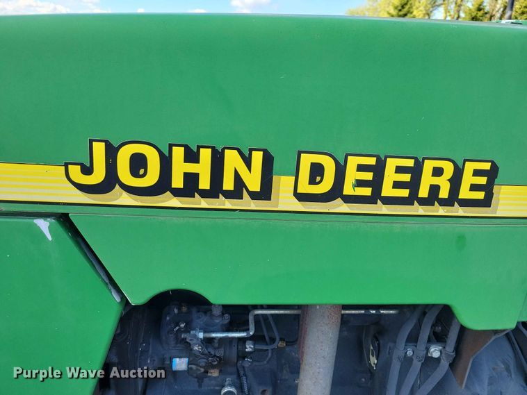 image for item DZ7151 2001 John Deere  5210 tractor
