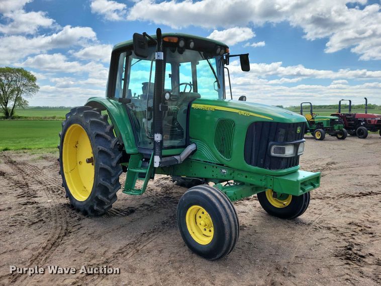 image for item DZ7153 2002 John Deere 6420 tractor