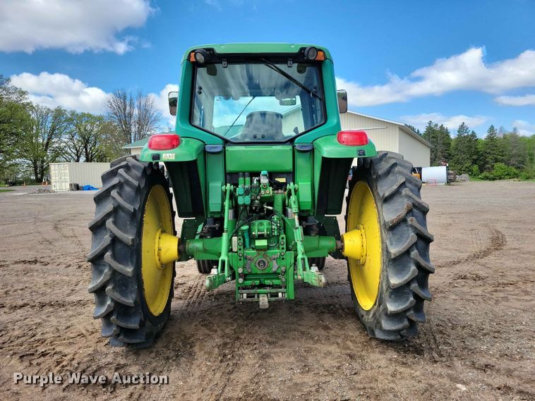 image for item DZ7153 2002 John Deere 6420 tractor